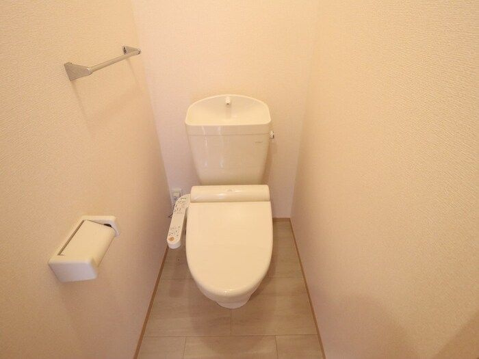 ベイシーのトイレ|コンパクトで使いやすいトイレです
