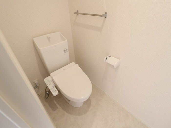 グランディオ　Aのトイレ|ゆったりとした空間のトイレです