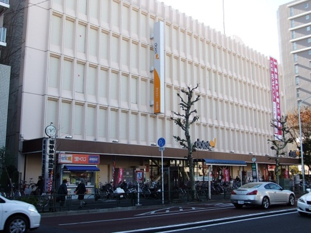 ラ　グリシーヌの周辺
