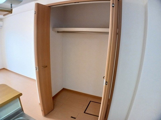 【収納】 | サンレミ葛原Ａ | 便利な収納スペースです