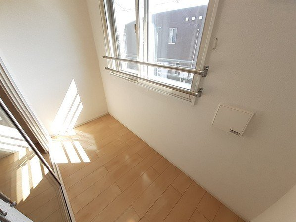 【内装】 | グランツⅢ | 明るい色調の室内です