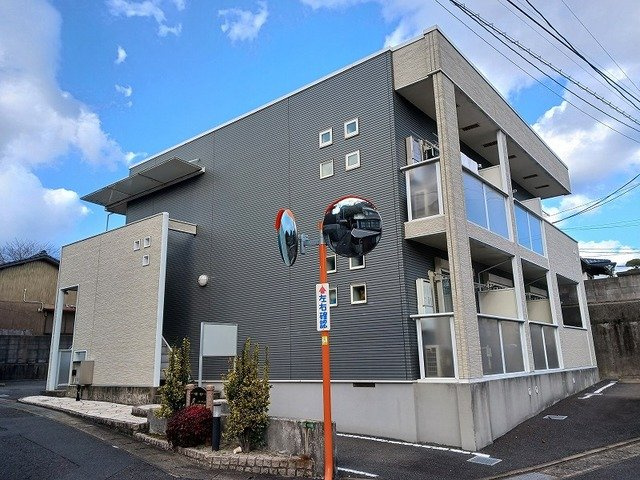 【外観】 | エヴァーグリーンＰ | ◆◇◆大人気の入居時の費用負担0円プラン利用可能◆◇◆
〇現地待合わせOK　〇LINE対応可　〇他社物件持込ＯＫ
〇遠隔契約OK　〇お値引き喜んで♪皆様のお問合せをお待ちしています♪