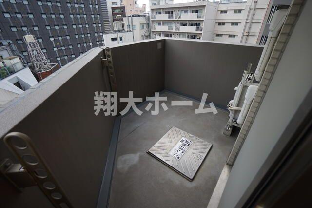 デュオ・スカーラ新宿Ⅱのバルコニー