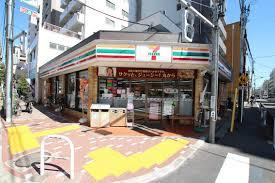 ラ・ファミーユの周辺