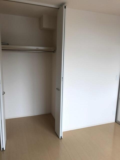 トレゾール　Ⅱの収納
