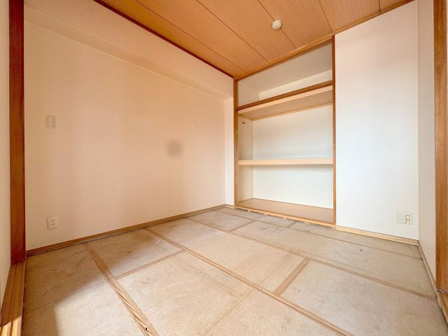 トリニティ北川口の居間・リビング