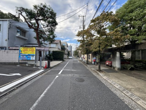 【前面道路含む現地写真】
