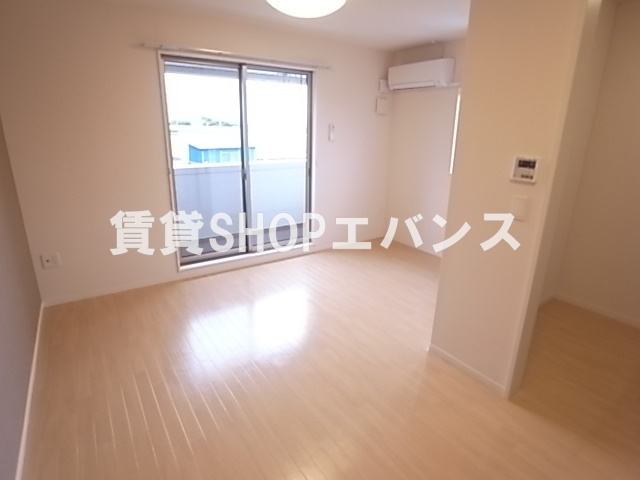 【寝室】 | カーサ　エリザベス | 落ち着いて過ごせるお部屋なので、寝室にいかがでしょうか