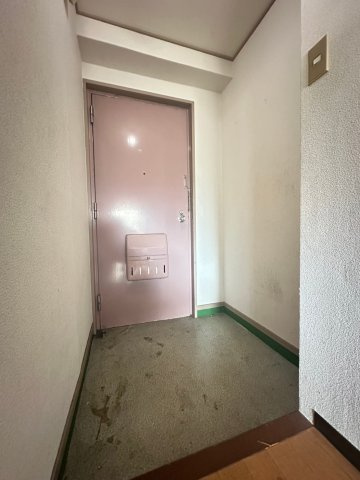 ハイツ奥田の玄関