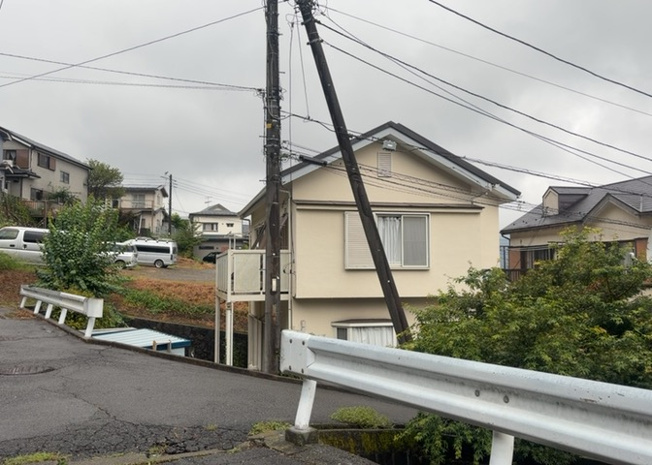 【展望】 | 土地の地勢が高台の場合、景色を綺麗にみることができ、景色にこだわってお家探ししている方におすすめです！また平坦地よりも風通しがいいというメリットがあります。デメリットもあるので是非現地でご確認下さい。