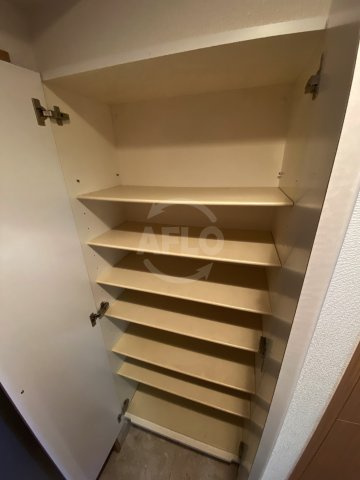 ジュネーゼグラン京町堀の玄関|ジュネーゼグラン京町堀　下駄箱