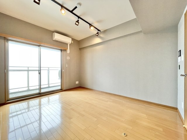 ディークレスト太子堂駅前Eastの居間・リビング