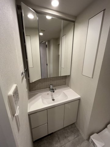 【洗面所】シーズンフラッツ菊川