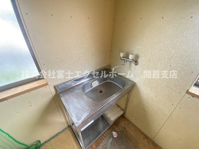 寝屋川市高柳栄町の店舗事務所のキッチン