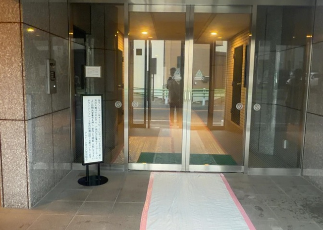 【内装】 | アルドーレ南大沢 | 共用部分は、一棟の建物に住む区分所有者全員が共同で所有するとし、共用部分の管理、補修などは、区分所有者で形成される管理組合が行います。個人の判断で勝手に変更することはできませんので覚えておきましょう。