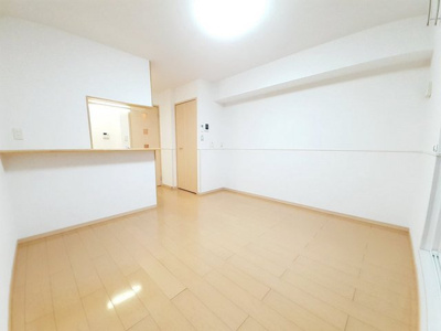 【居間・リビング】 | シエルヒダＡ | ゆったりとした居間です