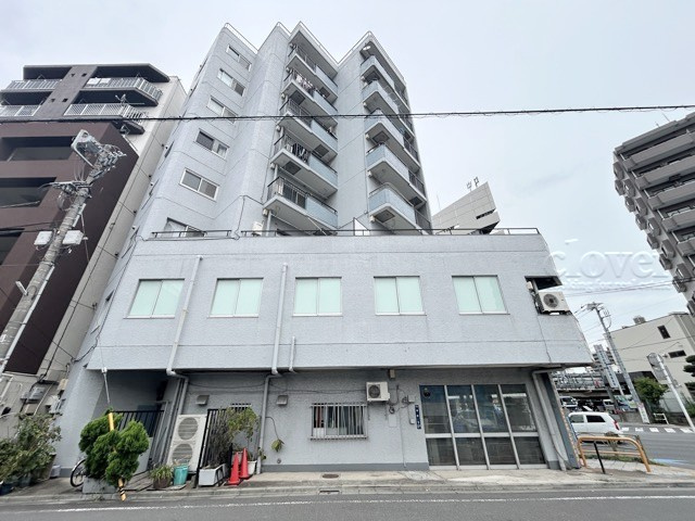 【外観】 | メゾーネ大山 | 手入れの行き届いた外壁やエントランスなど、「見ればわかる」レベルで清潔感を保ったマンションです。築年数を感じさせない姿で皆様をお出迎えします。～即日のご見学可能～　お問合せはお気軽にどうぞ。