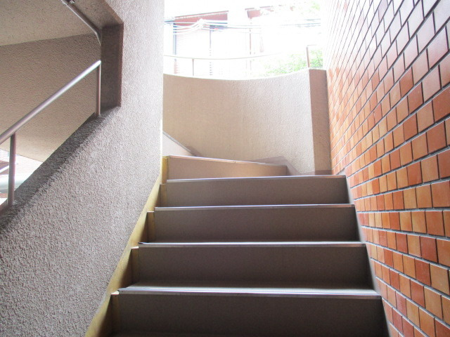 マンション西