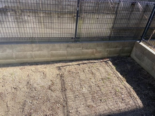たのし荘の庭|2階のお部屋はバルコニーになります