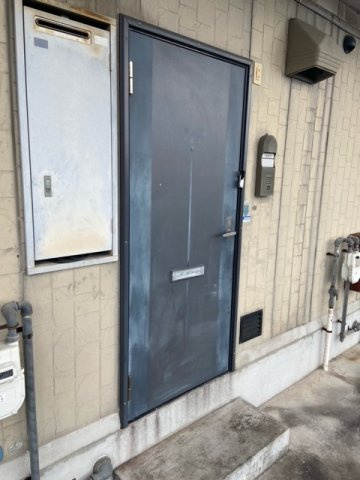 たのし荘の玄関