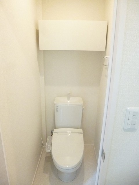 アゼリア　コート　下北沢のトイレ|ウォシュレット機能あり