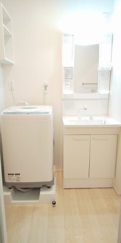 ヴィアロ東伏見レジデンスの内装|明るい室内です