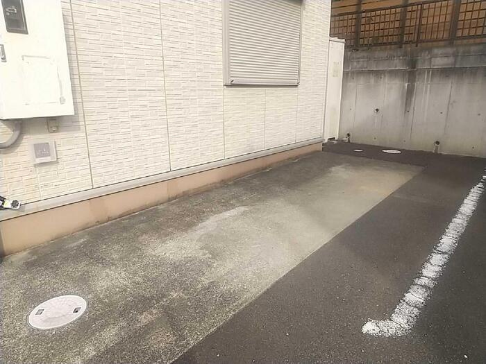 トレゾールの駐車場