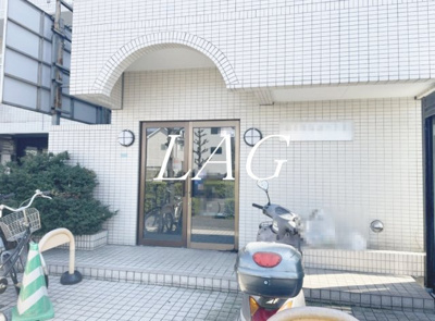 【エントランス】 | ロイヤルコートⅠ | エントランスです。