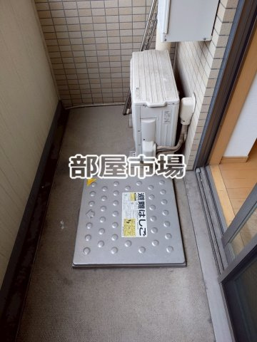 クレイシア蔵前のバルコニー