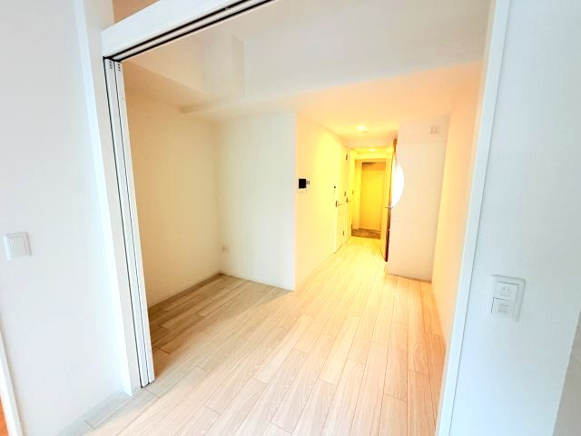 セレニテ西元町アリエの居間・リビング
