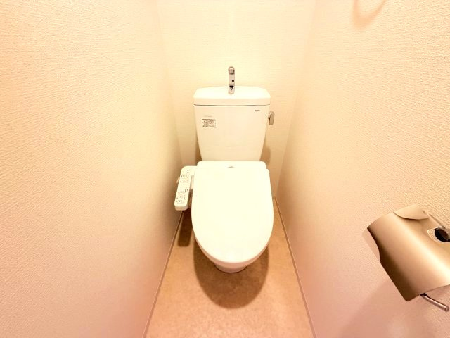 セレニテ西元町アリエのトイレ