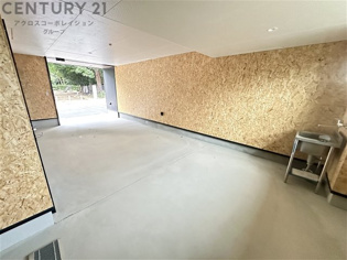 K-GARAGE猪名寺のその他