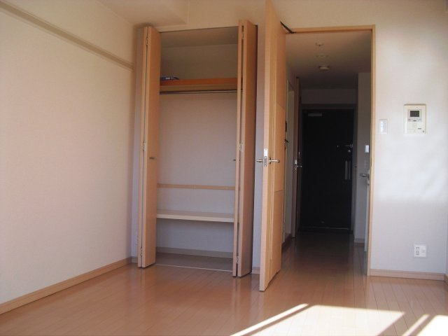 【寝室】プレサンス新栄デコール