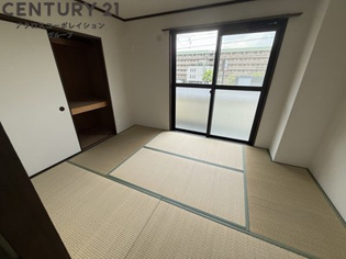 宝和マンションの寝室
