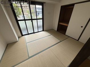宝和マンションの寝室