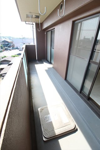 【バルコニー】