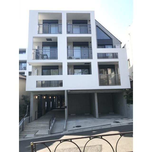 ＣＯＲＶＡＬ三軒茶屋の外観