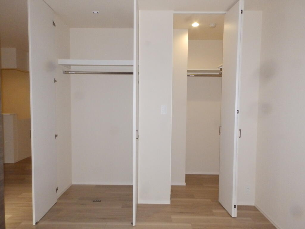 神戸市東灘区御影中町６丁目の賃貸マンションの収納
