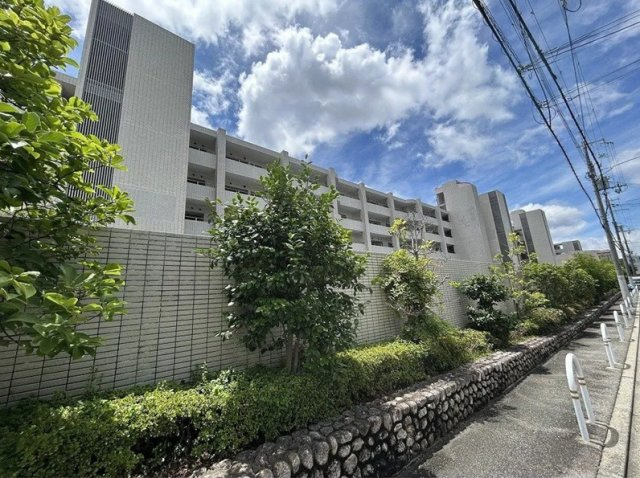芦屋市南宮町の賃貸マンションの外観