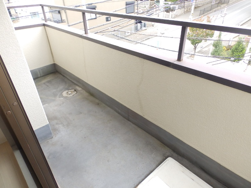 神戸市灘区神前町２丁目の賃貸マンションのバルコニー