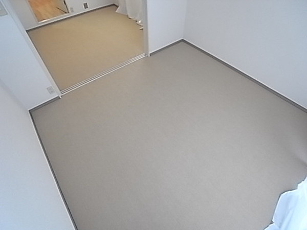 神戸市東灘区森南町３丁目の賃貸マンションの洋室