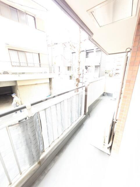 朝日千駄木マンションのバルコニー