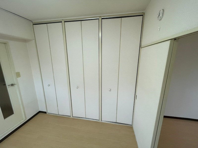 神戸市東灘区森南町３丁目の賃貸マンションの収納