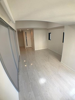 神戸市中央区相生町１丁目の賃貸マンションの居間・リビング