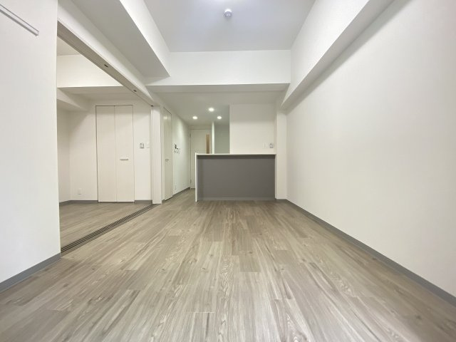 神戸市中央区熊内町７丁目の賃貸マンションの居間・リビング