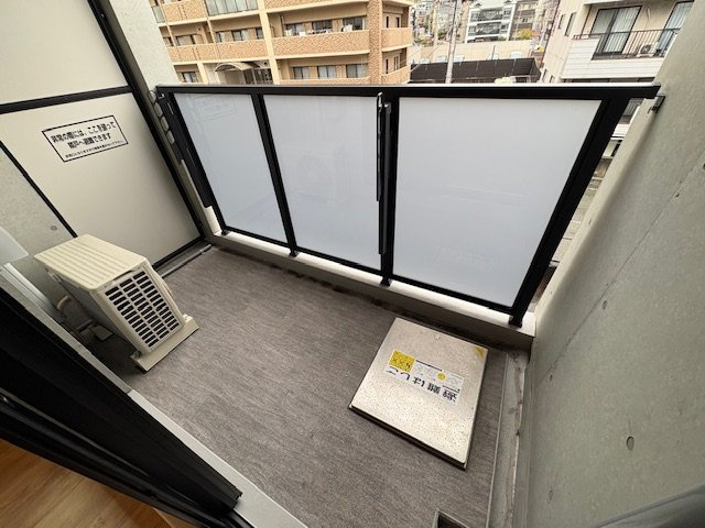 神戸市灘区岩屋北町２丁目の賃貸マンションのバルコニー