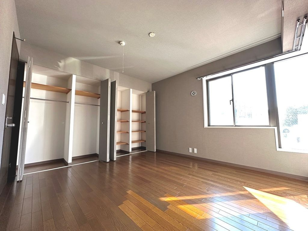 芦屋市東芦屋町の賃貸マンションの居間・リビング