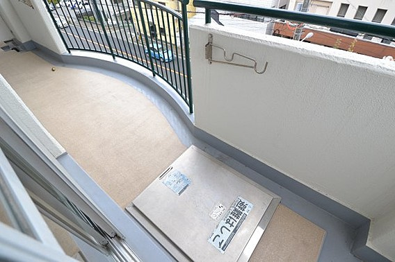 神戸市中央区山本通４丁目の賃貸マンションのバルコニー