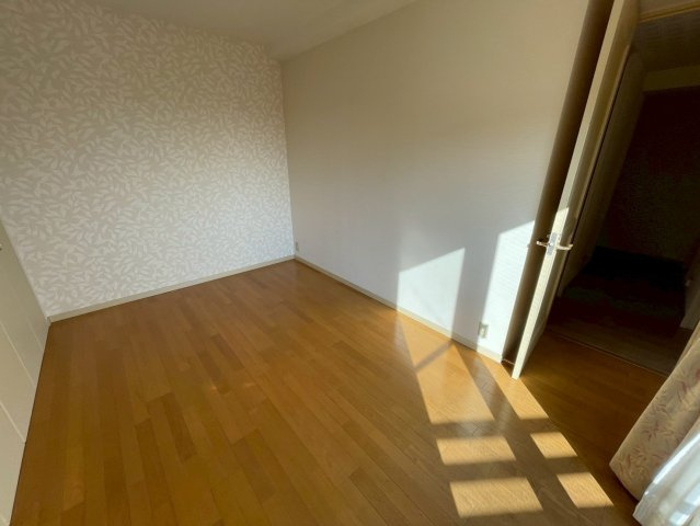 芦屋市川西町の賃貸マンションの居間・リビング