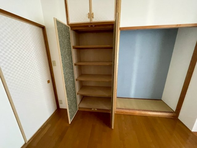 芦屋市川西町の賃貸マンションの収納